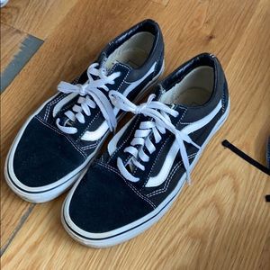black and white womens size 9 Vans